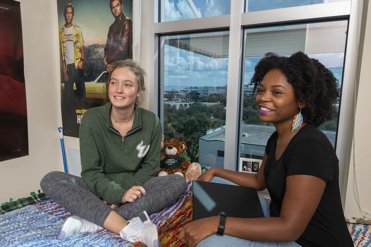 image of two USF students in the dorms