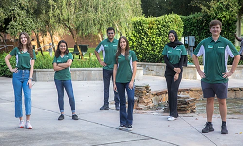 Group of Bull2Bull peer mentors posing for a picture.